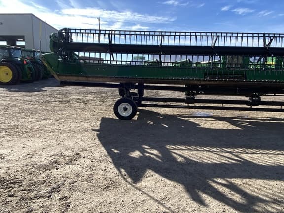 Image of John Deere 735D equipment image 2