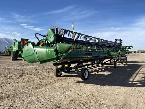 Image of John Deere 735D equipment image 2