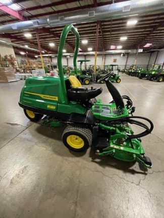 Image of John Deere 7400A equipment image 4