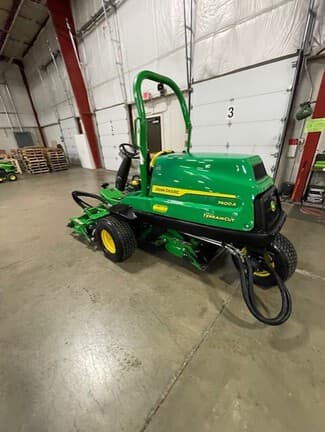 Image of John Deere 7400A equipment image 3
