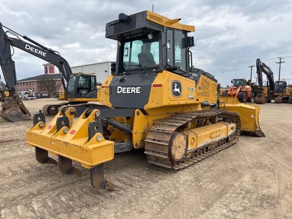 Image of John Deere 750L equipment image 4