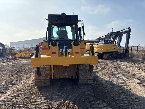 Image of John Deere 750L XLT equipment image 3