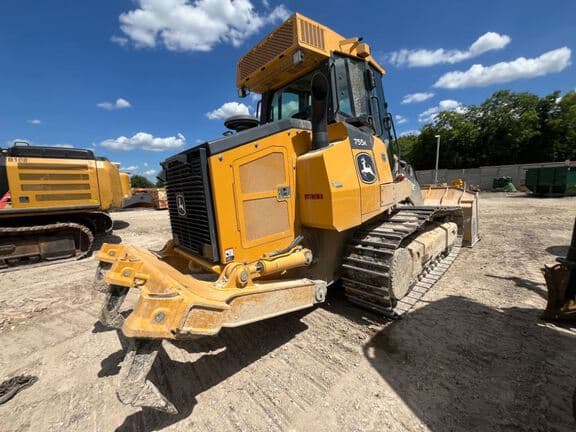 Image of John Deere 755K equipment image 4