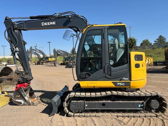 Image of John Deere 75G equipment image 4