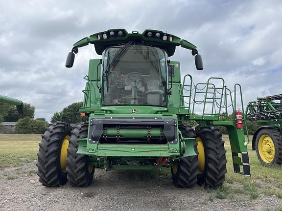 Image of John Deere S760 equipment image 1