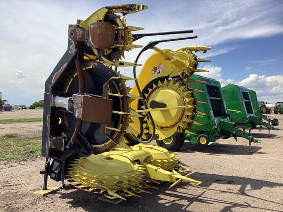 Image of John Deere 770 equipment image 3