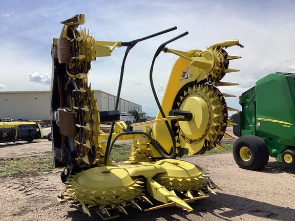 Image of John Deere 770 equipment image 2