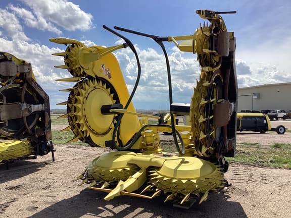 Image of John Deere 770 equipment image 4