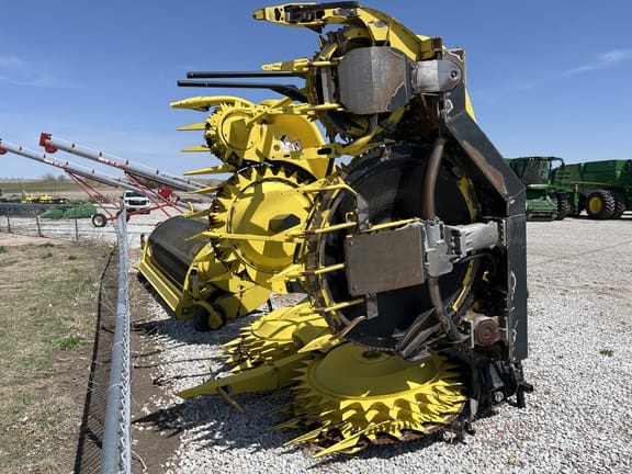 2023 John Deere 770 Equipment Image0