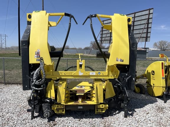 Image of John Deere 770 equipment image 2