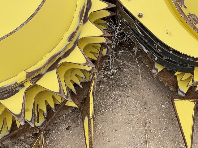 Image of John Deere 770 equipment image 2
