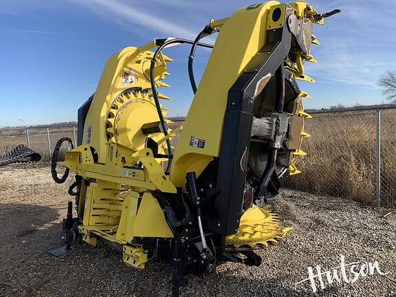 Image of John Deere 770 equipment image 1