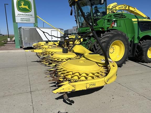 Image of John Deere 722 Primary image