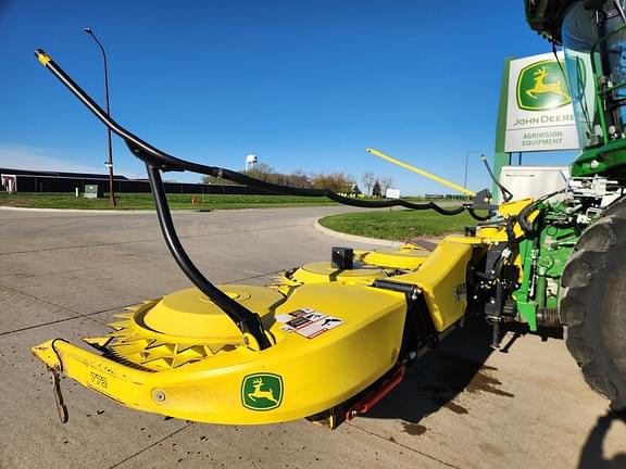 Image of John Deere 772 equipment image 2