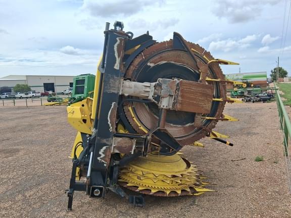 Image of John Deere 772 equipment image 1