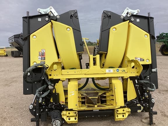 Image of John Deere 772 equipment image 4