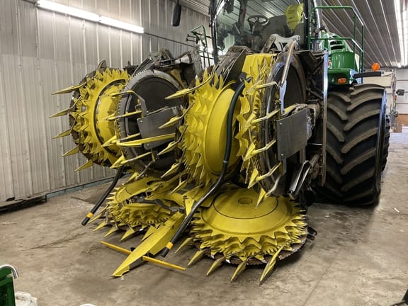 Main image John Deere 772