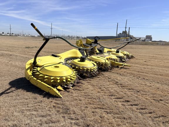 Image of John Deere 772 equipment image 1