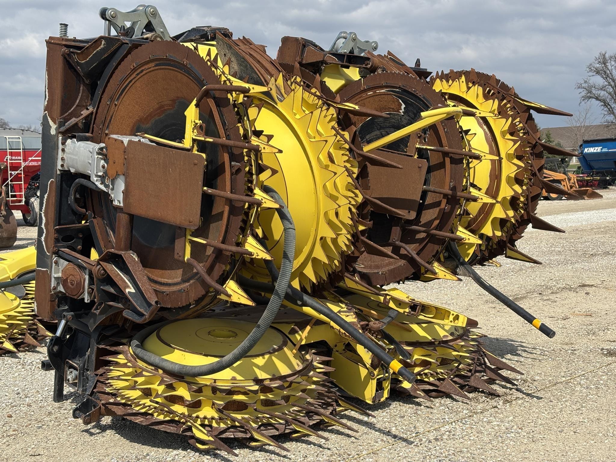 2023 John Deere 772 Equipment Image0