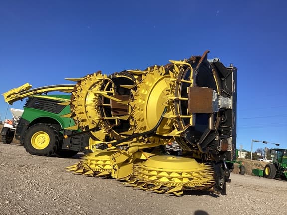 Image of John Deere 772 equipment image 2