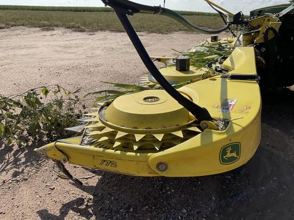Image of John Deere 772 Primary image