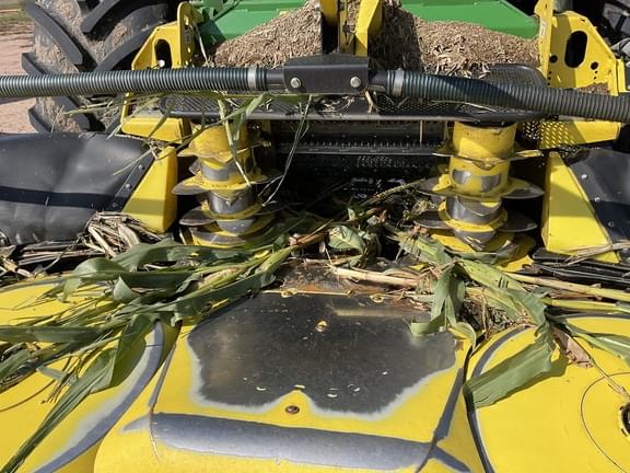 Image of John Deere 772 equipment image 3