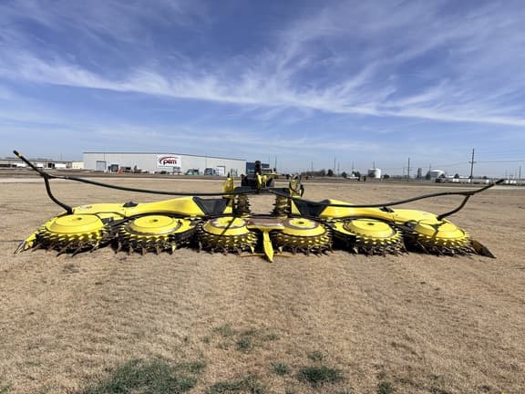 Image of John Deere 772 equipment image 4