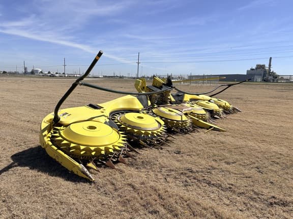 Image of John Deere 772 equipment image 1