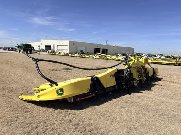 Image of John Deere 772 equipment image 3