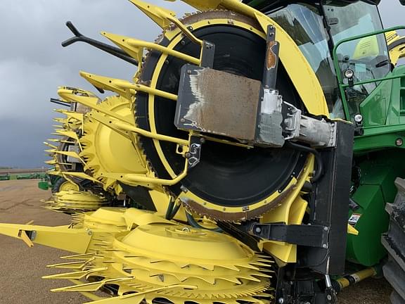 Image of John Deere 778 equipment image 1