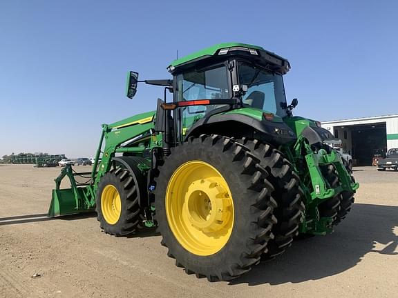 Image of John Deere 7R 210 equipment image 4