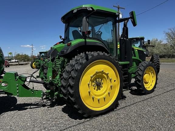 Image of John Deere 7R 210 equipment image 1