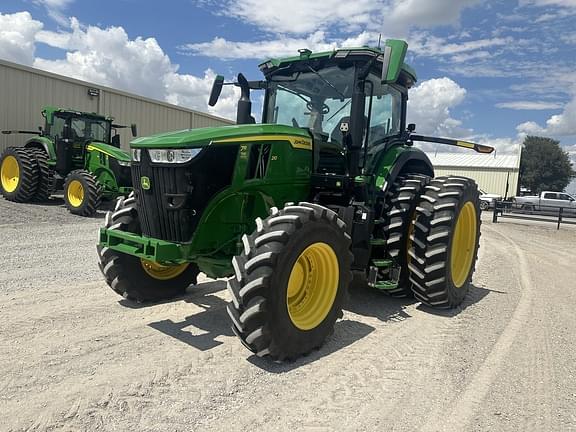 Image of John Deere 7R 210 Primary image