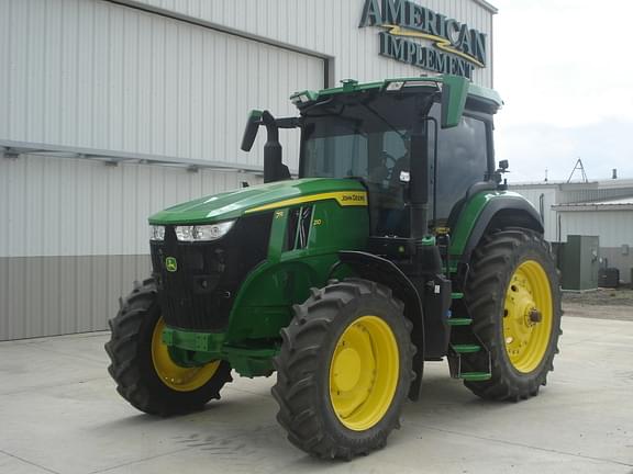 Image of John Deere 7R 210 equipment image 1