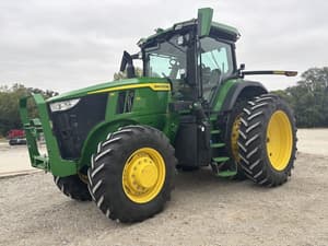 2023 John Deere 7R 210 Image