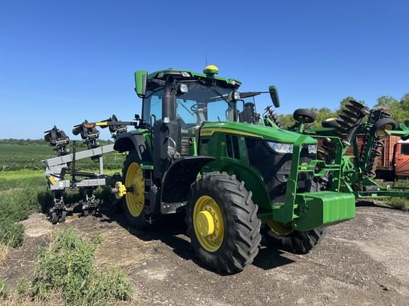 Image of John Deere 7R 210 Primary image