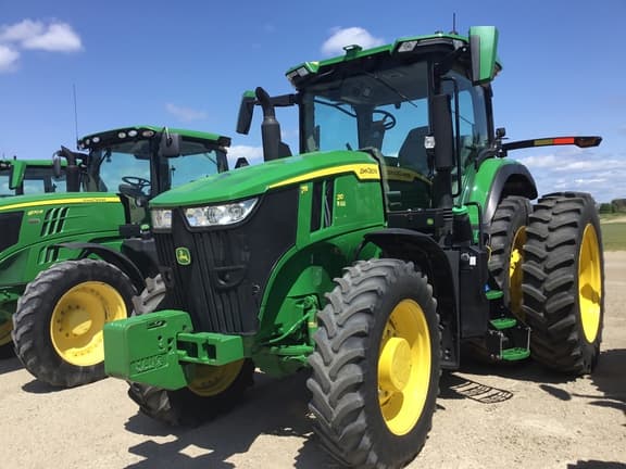 Image of John Deere 7R 210 Primary image