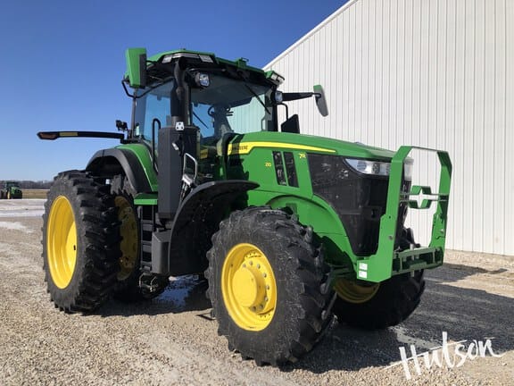 2023 John Deere 7R 210 Equipment Image0