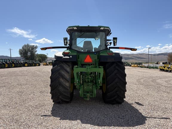 Image of John Deere 7R 210 equipment image 3