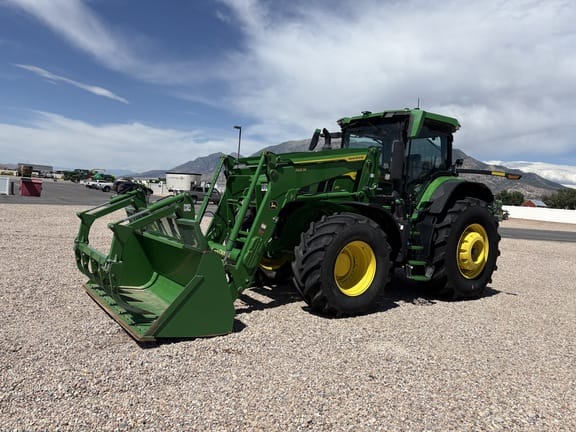 2023 John Deere 7R 210 Equipment Image0