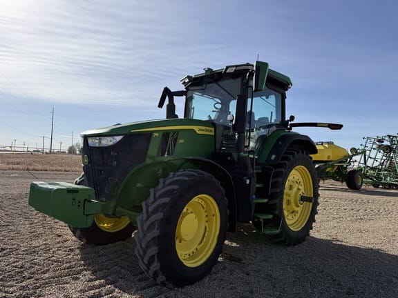 2023 John Deere 7R 210 Equipment Image0