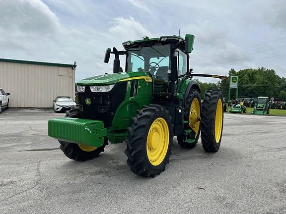 Image of John Deere 7R 210 equipment image 1