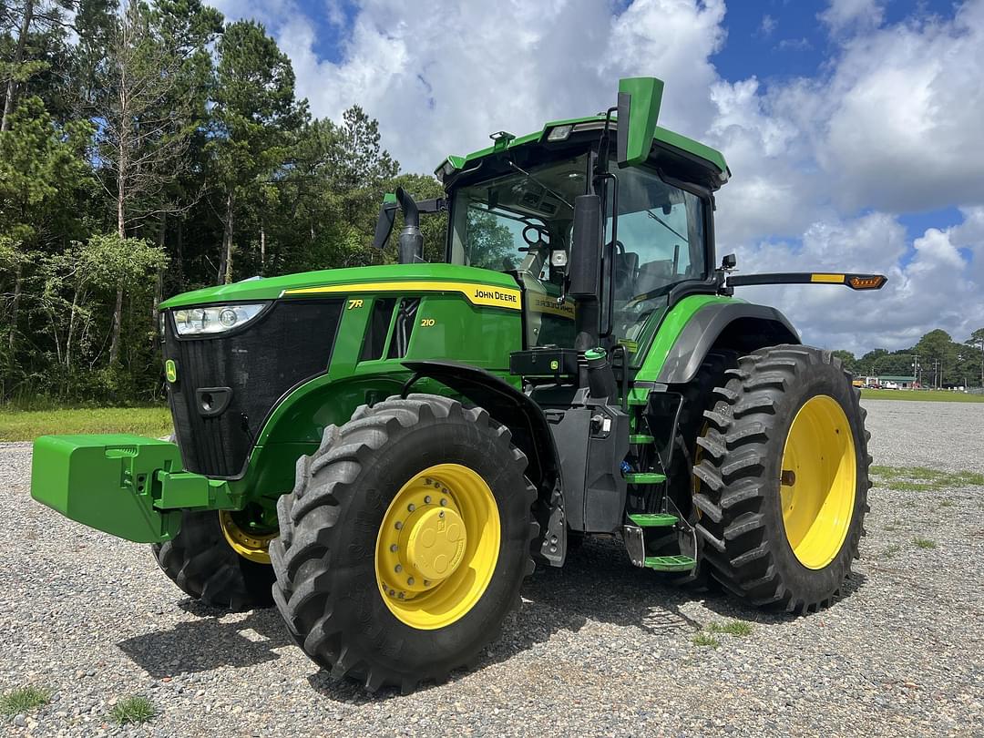 Image of John Deere 7R 210 Primary image