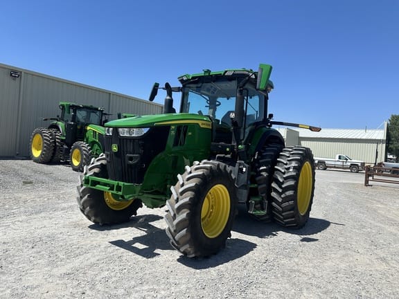 Main image John Deere 7R 210