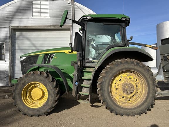 Image of John Deere 7R 210 equipment image 2