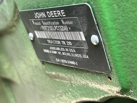 Image of John Deere 7R 210 equipment image 1