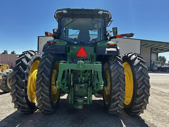 Image of John Deere 7R 210 equipment image 4