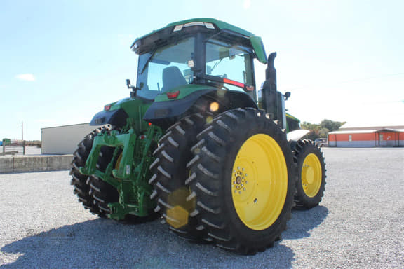 Image of John Deere 7R 210 equipment image 3
