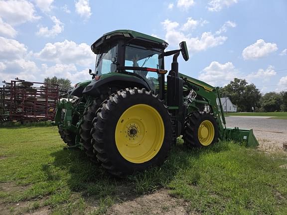 Image of John Deere 7R 230 equipment image 2