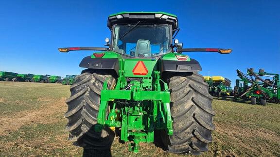 Image of John Deere 7R 230 equipment image 3